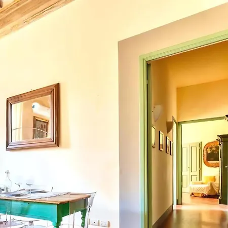 Апартаменты The Santa Croce Palace By San Collection Флоренция