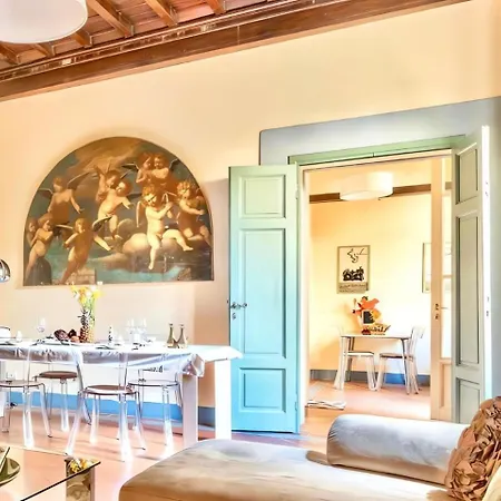 The Luxury Historic Palace Of Santa Croce * Florence