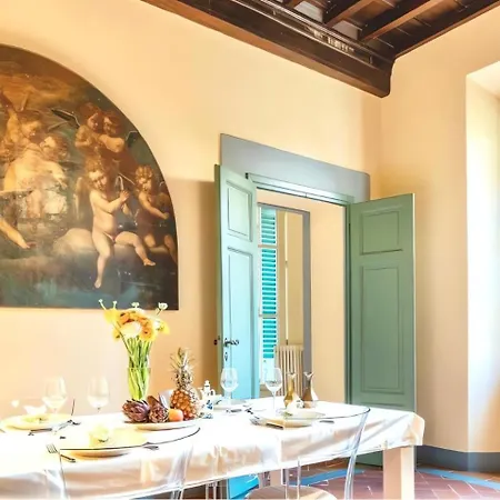 The Luxury Historic Palace Of Santa Croce *