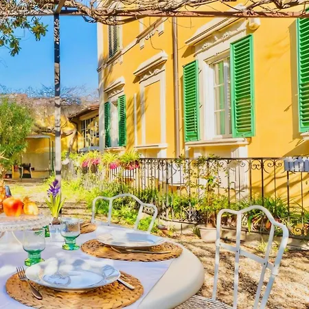 The Luxury Historic Palace Of Santa Croce Apartment *