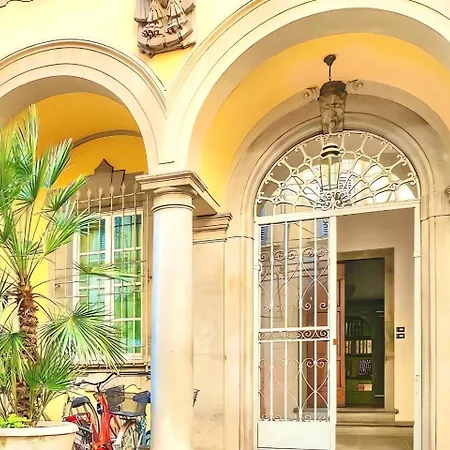 The Luxury Historic Palace Of Santa Croce Apartment Florence