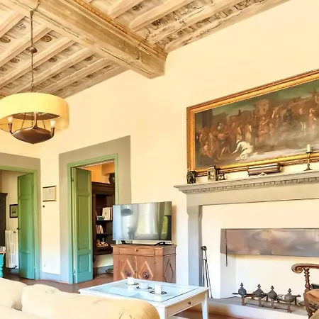 The Luxury Historic Palace Of Santa Croce Apartment Florence